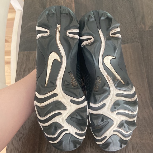 Nike Fast Flex Alpha Baseball cleats kids size 5  black & white - Picture 10 of 14